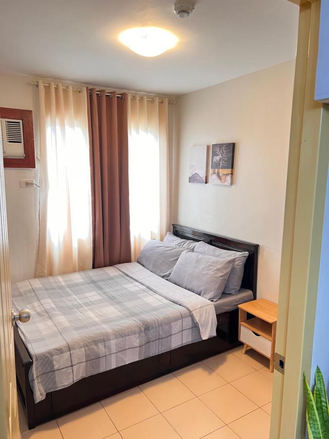 אילוילו One Spatial Two Bedroom Condominium Unit With Pool And Gym Free Netflix And Wifi מראה חיצוני תמונה