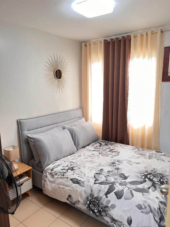 אילוילו One Spatial Two Bedroom Condominium Unit With Pool And Gym Free Netflix And Wifi מראה חיצוני תמונה